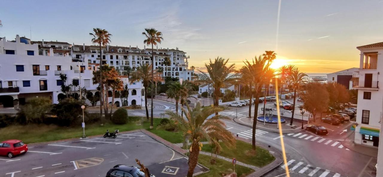 Ferienwohnung Puerto De La Duquesa Sea Views Manilva Exterior foto
